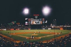 开云体育中国-美乌大战显锋芒，戴维斯独舞定乾坤—2026世界杯A组强强对话美国完胜乌拉圭
