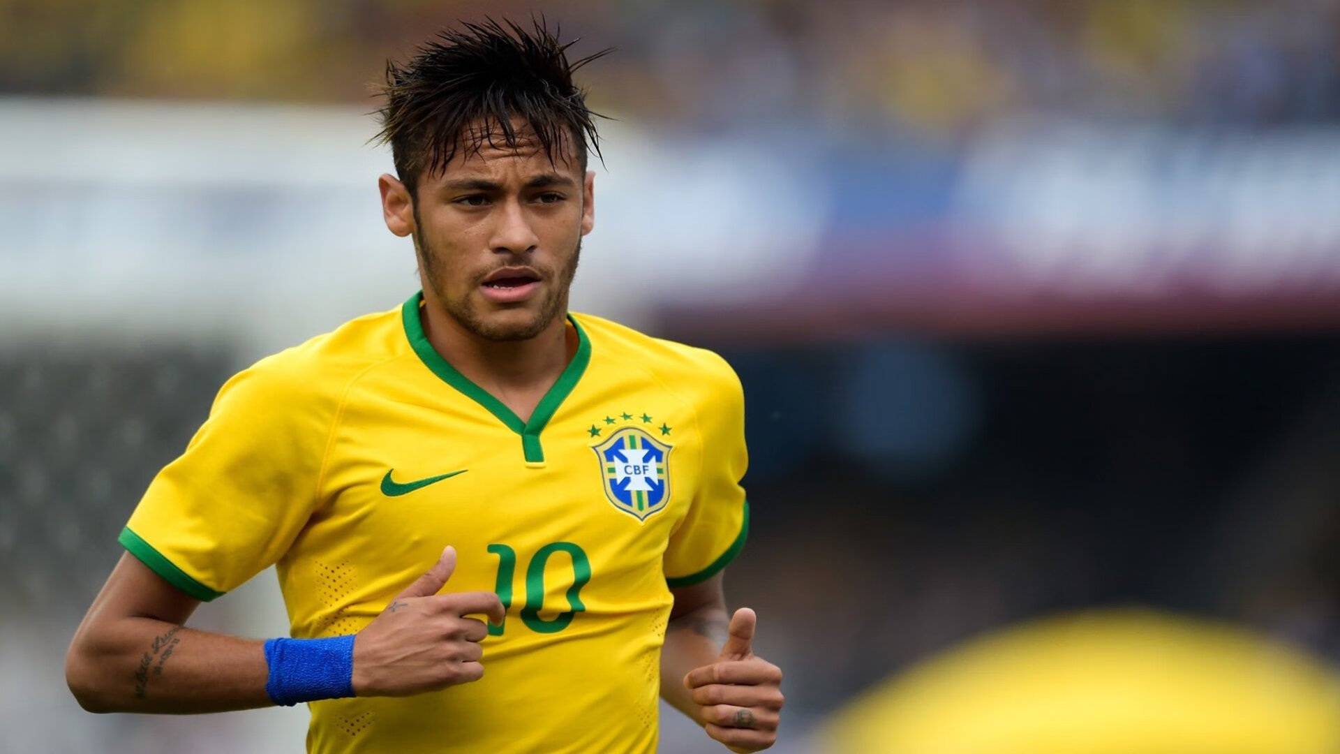 F1新赛季揭幕战焦点战，上海队踏平勇士