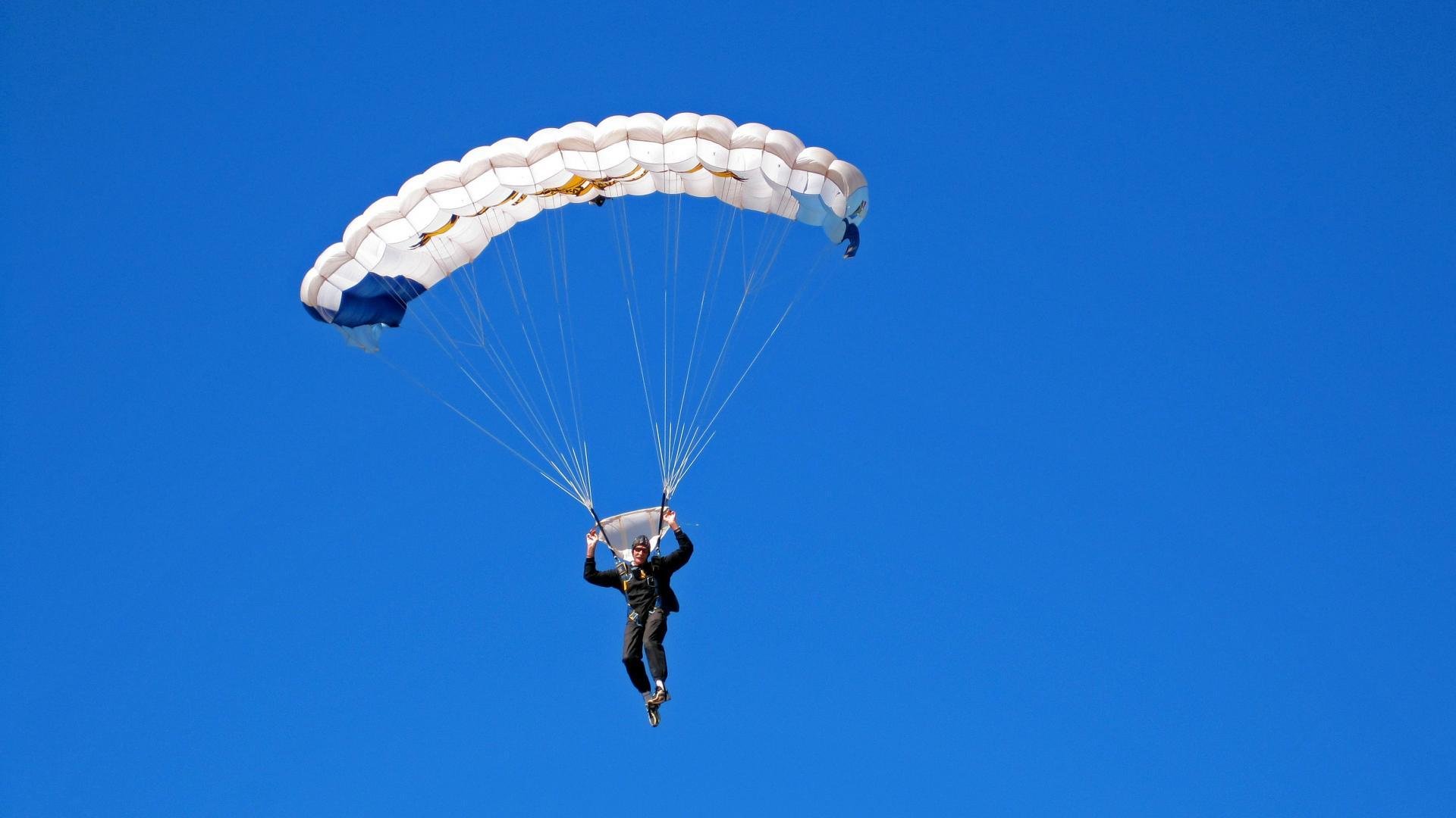 玻利维亚横扫芬兰，当梅西评分拉满，我们看到了足球的另一种可能