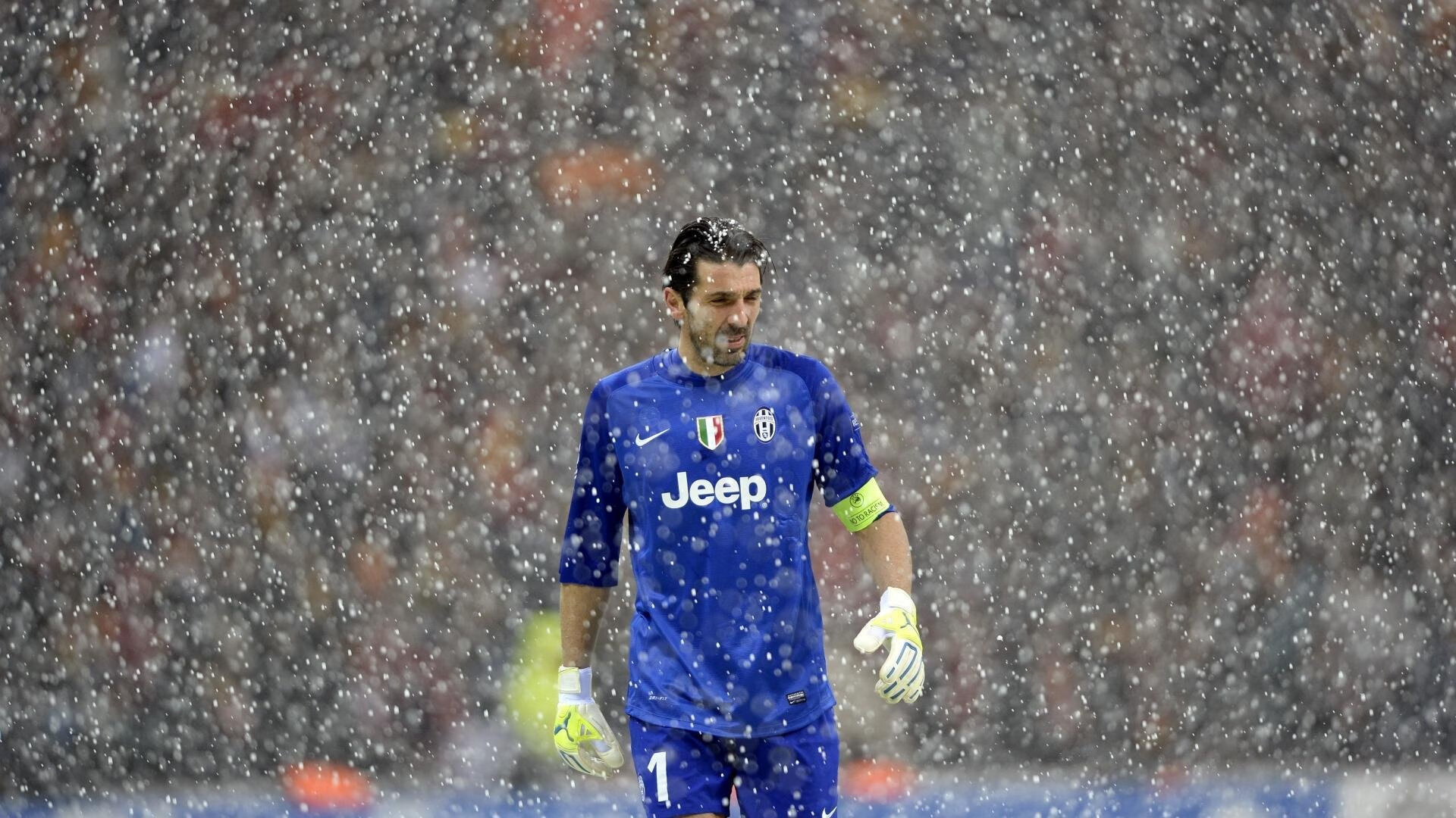 雷霆掀翻马刺,保罗在意甲焦点战接管比赛,体育精神的全球交响