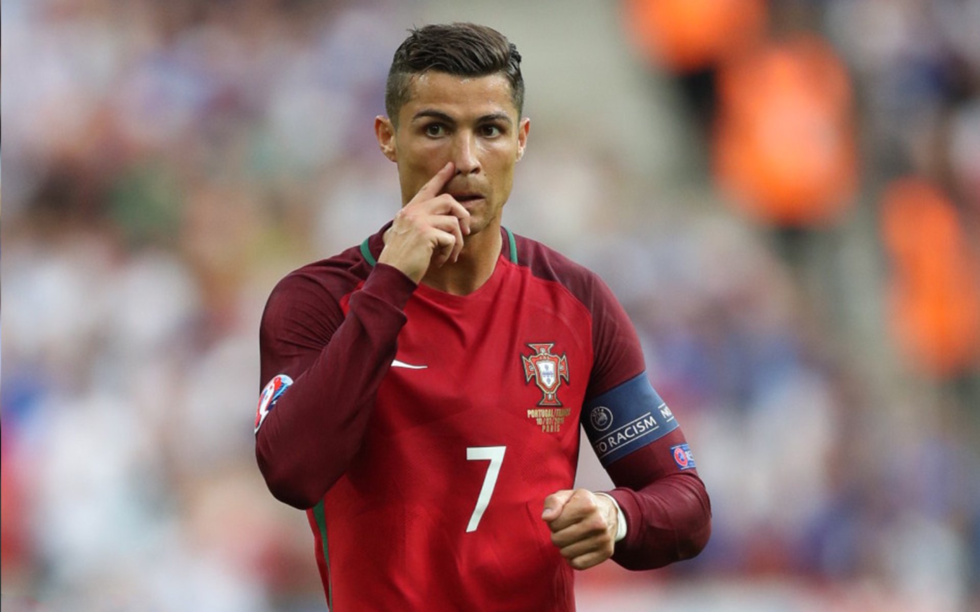 凯恩破茧，欧冠淘汰赛之夜，当压力化为照亮前路的星光